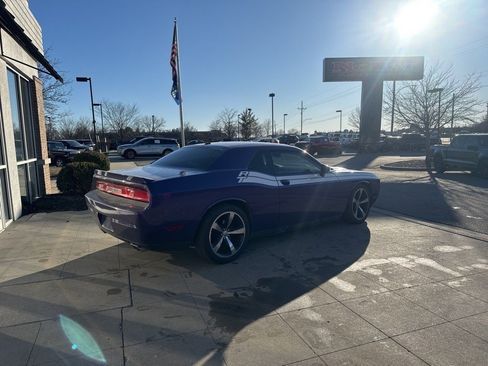 Used 2013 Dodge Challenger R/T image 4