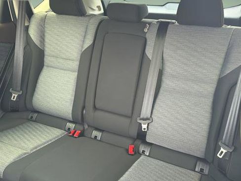 Used 2023 Nissan Rogue SV AWD/4WD image 31