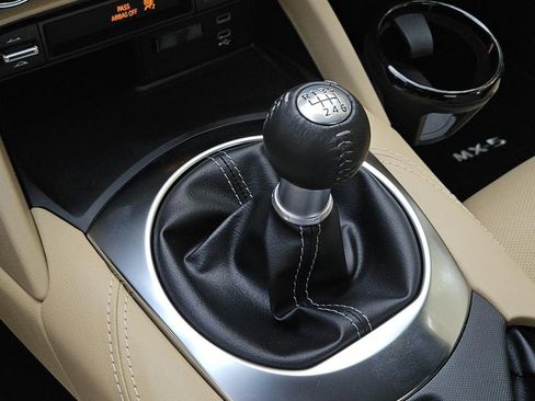 New 2025 MAZDA MX-5 Miata RF Grand Touring image 24