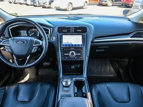 Used 2020 Ford Fusion Energi Titanium image 19