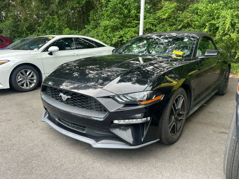 Used 2018 Ford Mustang Premium RWD image 5
