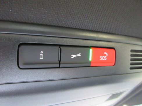 Used 2025 Volkswagen Jetta Sport image 24