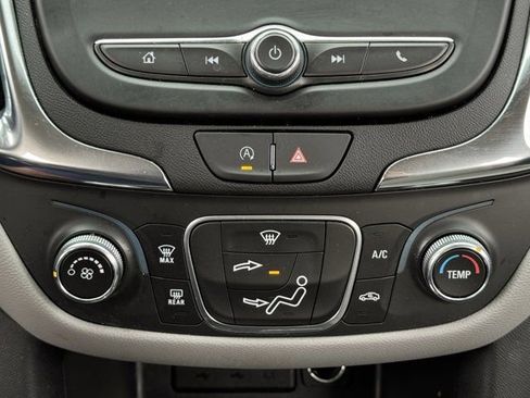 Used 2024 Chevrolet Equinox LS w/ LS Convenience Package image 19