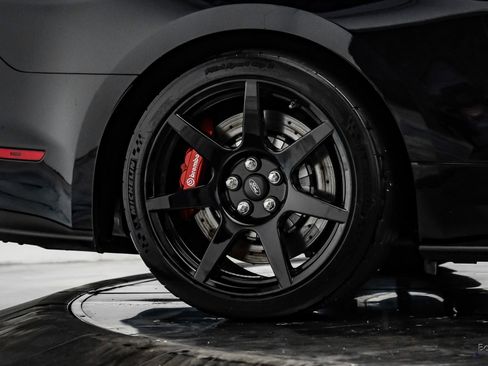 Used 2018 Ford Mustang Shelby GT350R w/ GT350R Equipment Group 920A RWD image 80