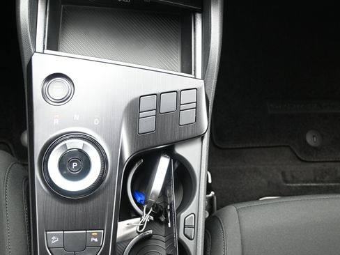 New 2026 Kia Sportage LX FWD image 19