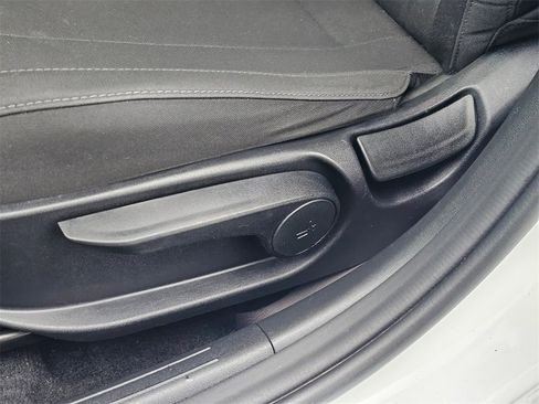 Used 2021 Hyundai Elantra SEL w/ Convenience Package image 32