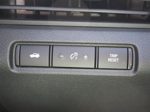 Used 2025 Nissan Altima 2.5 SR image 15