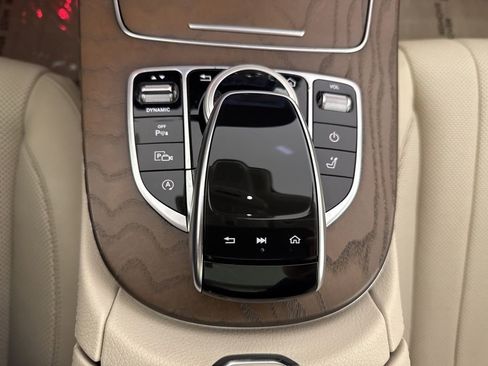 Used 2020 Mercedes-Benz E 450 4MATIC Wagon w/ Premium Package image 31