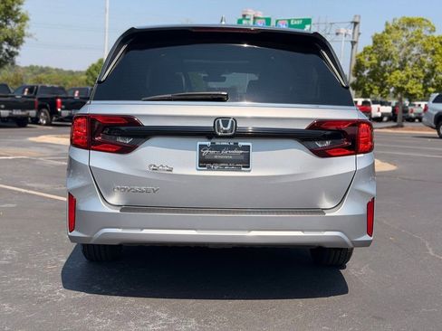 Used 2025 Honda Odyssey EX-L image 13