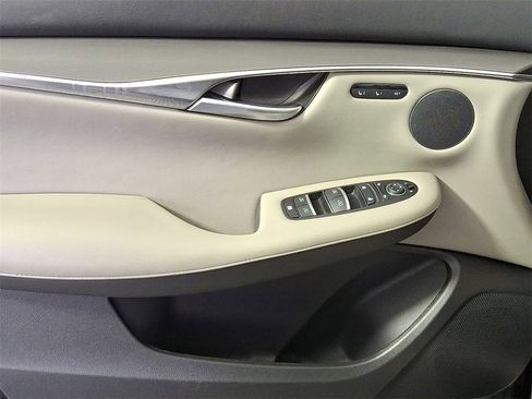 Certified 2025 INFINITI QX50 Luxe image 13