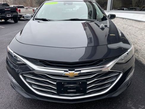 Used 2023 Chevrolet Malibu LT image 3