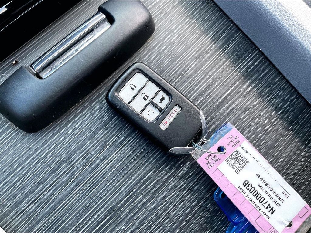 Used 2016 Honda Pilot Elite image 29