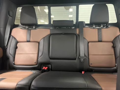 Used 2020 Chevrolet Silverado 1500 High Country w/ Technology Package image 31