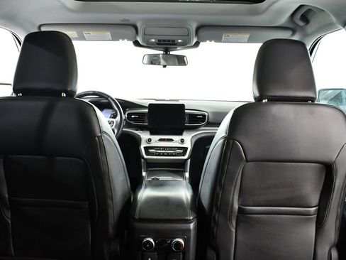 Used 2023 Ford Explorer XLT w/ Equipment Group 202A image 17