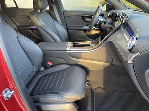 Certified 2025 Mercedes-Benz GLC 300 4MATIC image 47