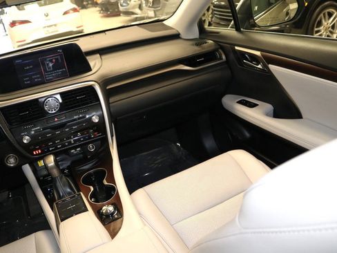 Used 2022 Lexus RX 350 FWD w/ Premium Package image 17