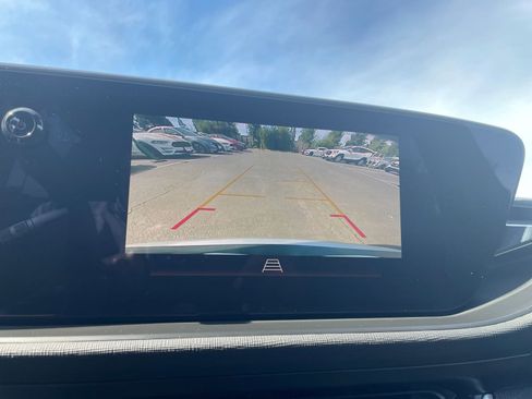 Used 2025 Buick Envista Preferred image 20