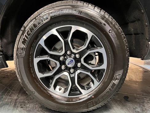 Used 2024 Ford Expedition XLT image 33