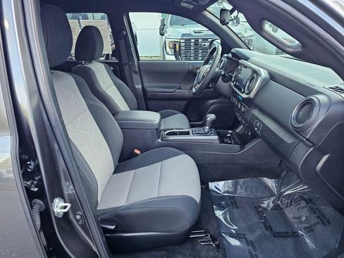 Used 2023 Toyota Tacoma TRD Off-Road w/ Black Out Package (TMS) image 11