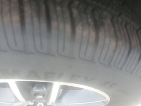 Used 2021 Jeep Grand Cherokee Limited AWD/4WD image 6