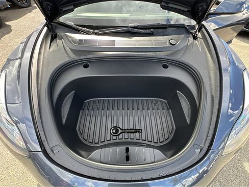 Used 2023 Tesla Model 3 Performance image 39