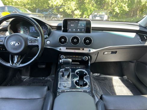 Used 2019 Kia Stinger AWD/4WD image 34