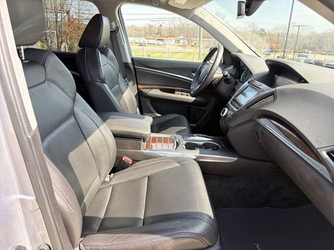 Certified 2017 Acura MDX FWD w/ Technology Package image 34