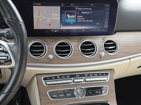 Used 2020 Mercedes-Benz E 450 4MATIC Sedan image 34