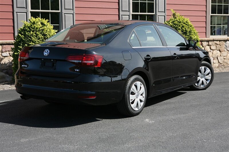 Used 2017 Volkswagen Jetta S FWD image 5