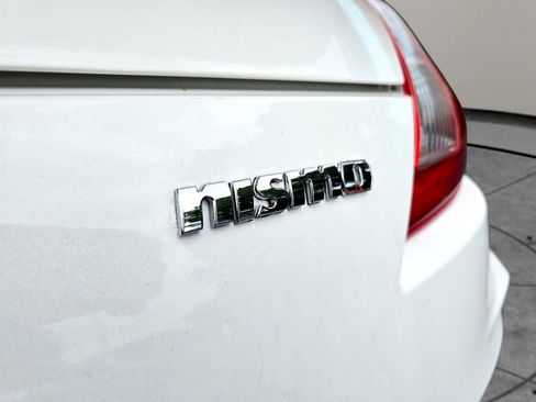 Used 2016 Nissan 370Z NISMO image 40