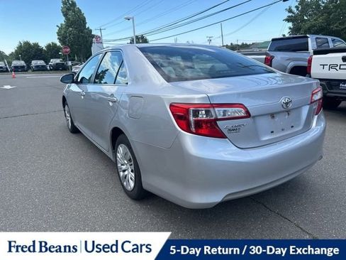 Used 2012 Toyota Camry LE FWD image 10