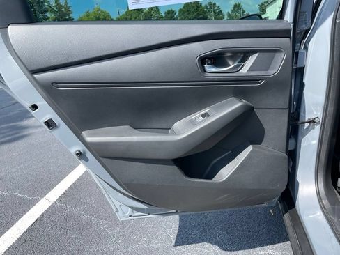 Used 2025 Honda Accord Sport image 39