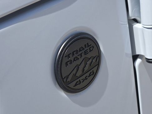 Used 2025 Jeep Wrangler Unlimited Sport AWD/4WD image 13