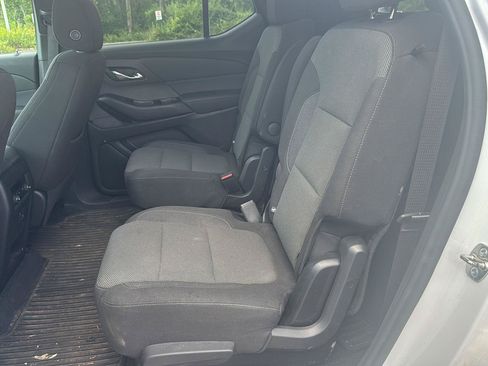 Used 2023 Chevrolet Traverse LT AWD/4WD image 10