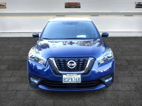 Used 2020 Nissan Kicks SR w/ SR Premium Package FWD image 2