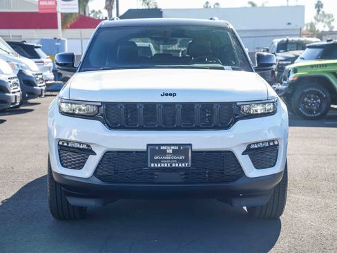 New 2025 Jeep Grand Cherokee Limited image 2