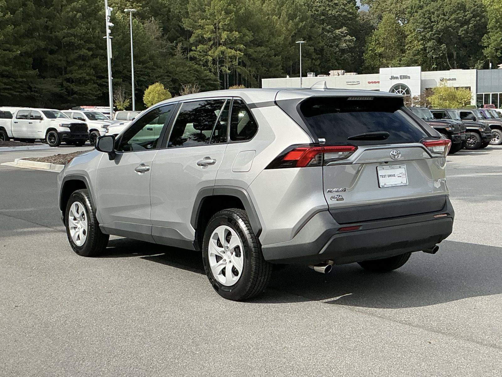 Used 2024 Toyota RAV4 LE FWD image 3