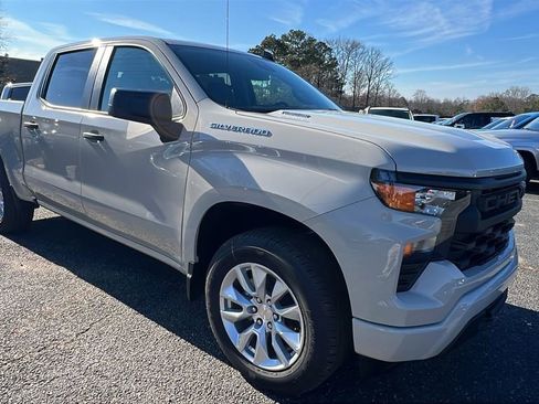 New 2026 Chevrolet Silverado 1500 Custom image 3