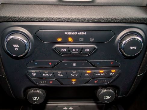 Used 2023 Ford Ranger XLT w/ Equipment Group 302A High image 17