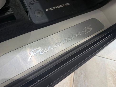 Used 2018 Porsche Panamera 4S w/ Sport Package image 22