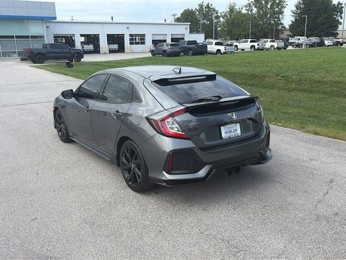 Used 2018 Honda Civic Sport image 3