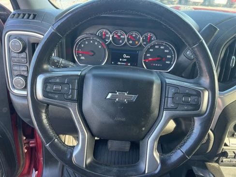 Used 2022 Chevrolet Silverado 1500 LT Trail Boss w/ Convenience Package II AWD/4WD image 18