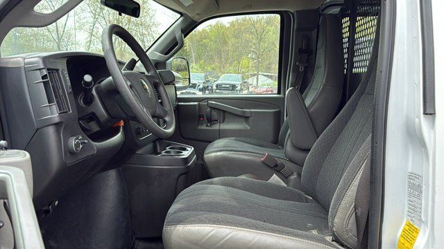 Used 2024 Chevrolet Express 2500 w/ Driver Convenience Package RWD image 13