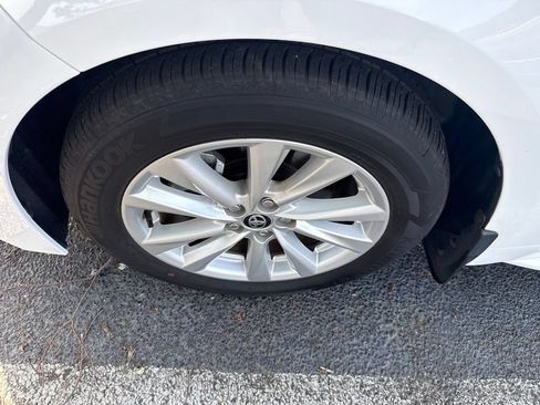 Used 2025 Toyota Corolla LE w/ LE Premium Package FWD image 3