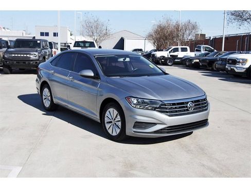 Used 2019 Volkswagen Jetta S w/ Driver Assistance Package image 6