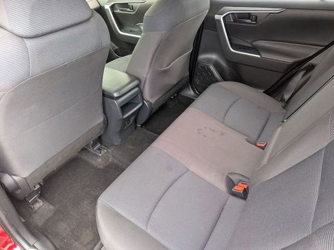 Used 2021 Toyota RAV4 LE AWD/4WD image 30