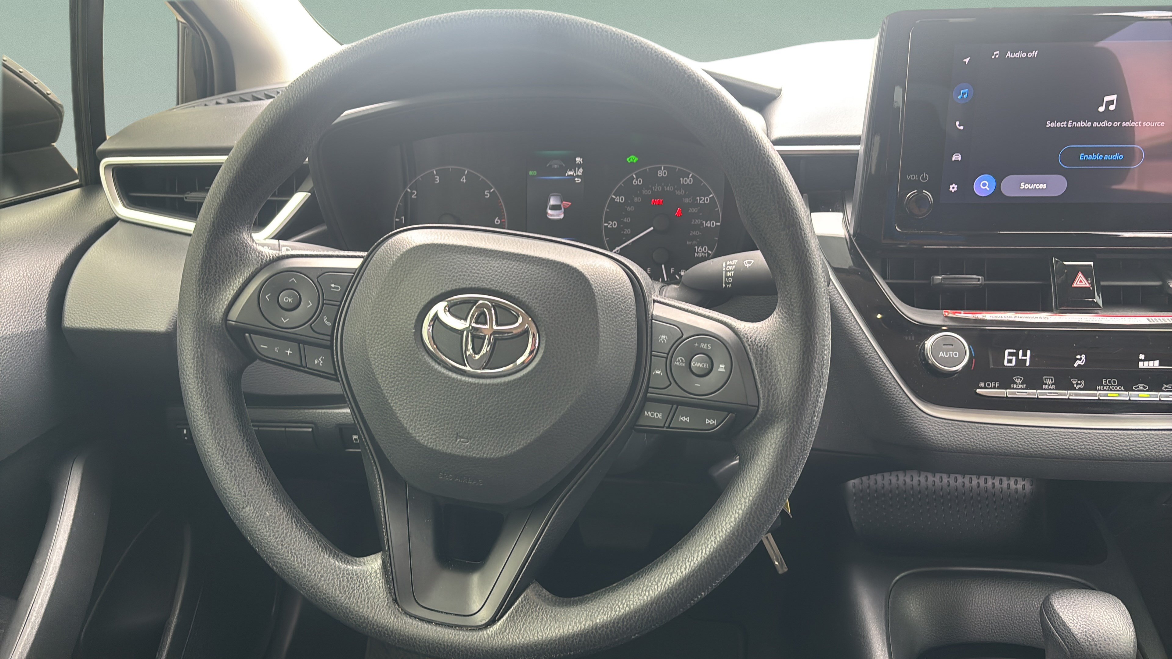 Used 2025 Toyota Corolla LE FWD image 29
