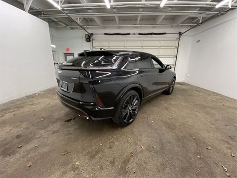 Certified 2025 Cadillac Lyriq Sport w/ Nappa Leather Package image 6