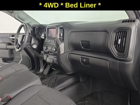 Certified 2020 Chevrolet Silverado 1500 Custom w/ Custom Value Package AWD/4WD image 29