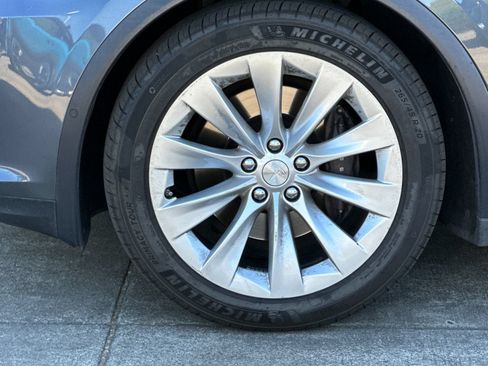 Used 2018 Tesla Model X 75D AWD/4WD image 24